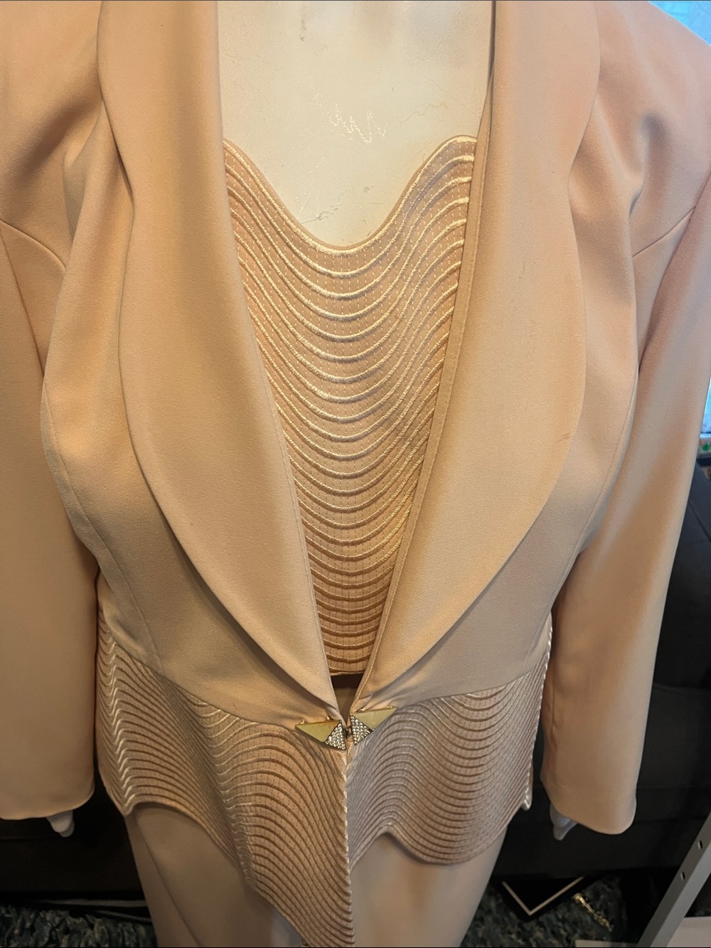 2pc Women's Gold Peplum Blazer with Decorative Clasp and Skirt - Picture 7 of 7
